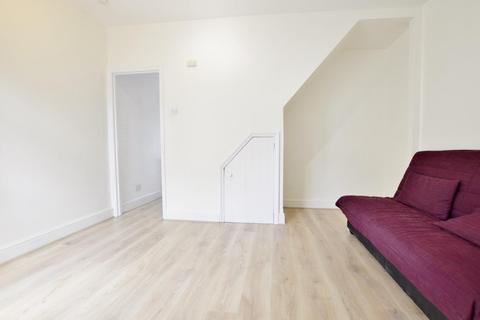 2 bedroom house for sale, Pevensey Road, Forest Gate