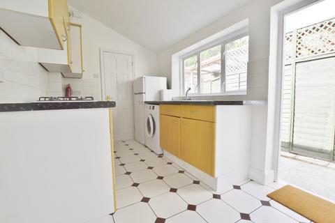 2 bedroom house for sale, Pevensey Road, Forest Gate
