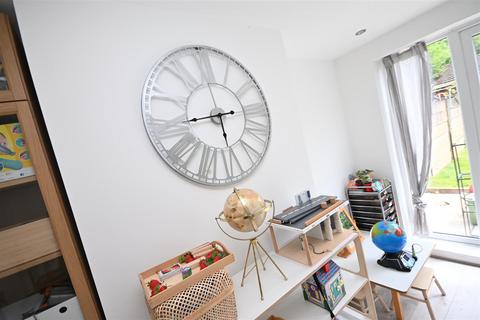 8 Allenby Grove, Westhoughton, Bolton, BL5 2AQ