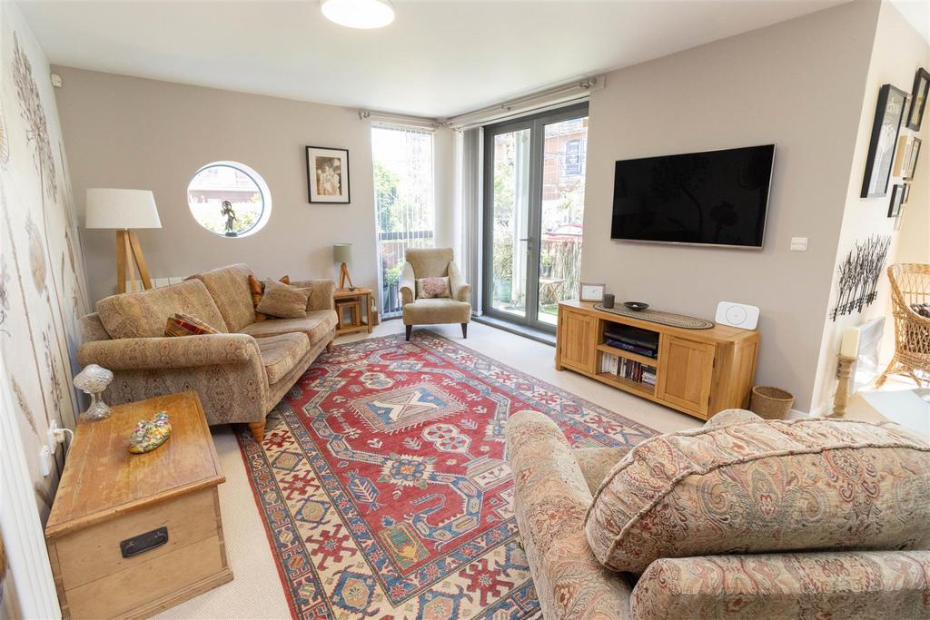 Lounge Dining Room