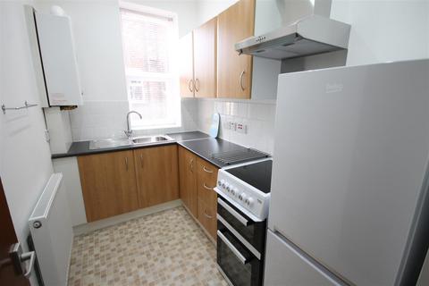 1 bedroom apartment to rent, Victoria Crescent, Ellesmere Park, Manchester