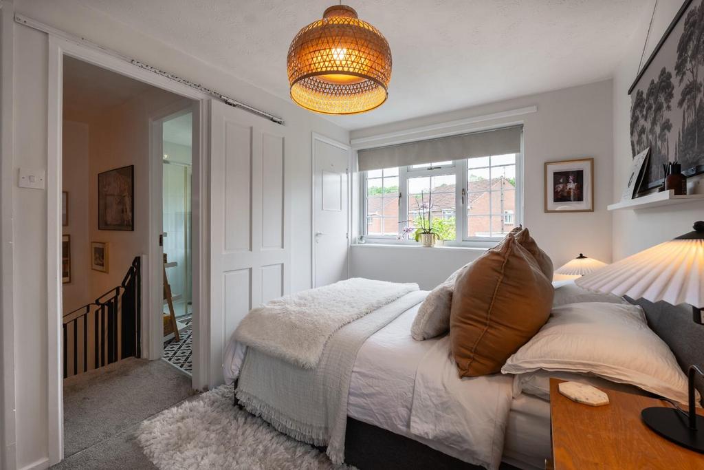 Bedroom-6.jpg