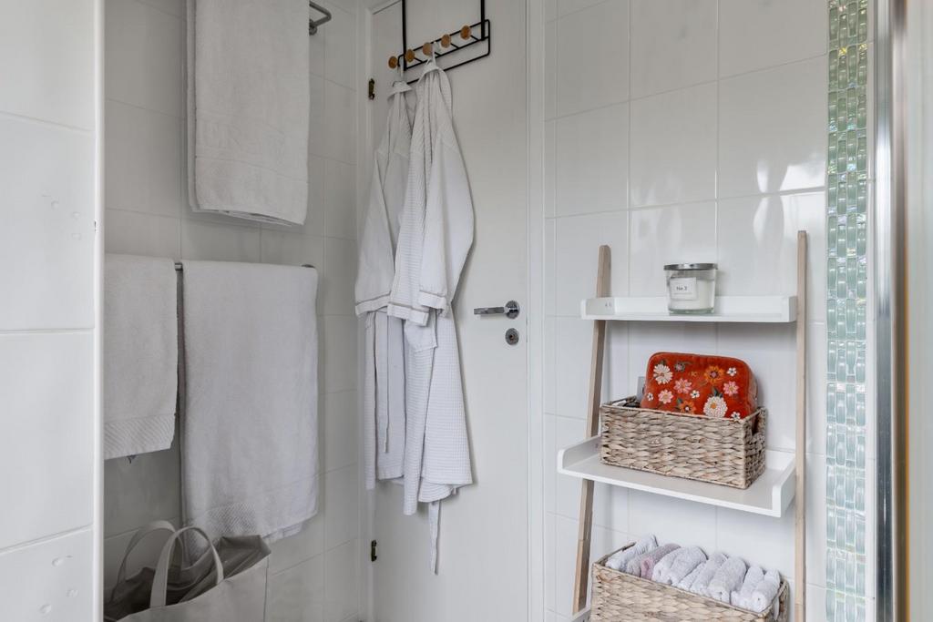 Shower room-4.jpg