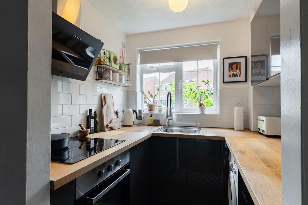 Kitchen-2.jpg