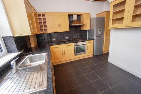 345 Plodder Lane, Farnworth, Bolton, BL4 0JP