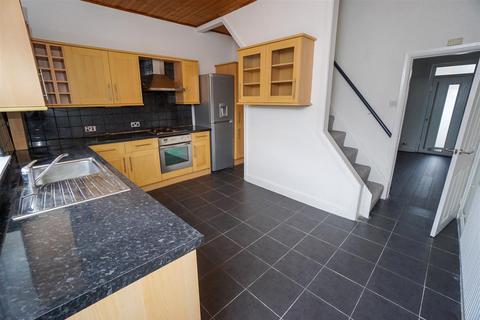 345 Plodder Lane, Farnworth, Bolton, BL4 0JP