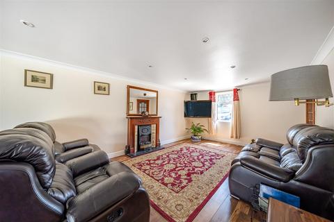 4 bedroom end of terrace house for sale, Mynydd Bach Y Glo, Waunarlwydd, Swansea