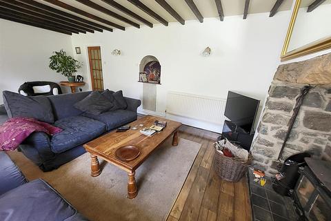 4 bedroom end of terrace house for sale, St. Davids Road Letterston Haverfordwest