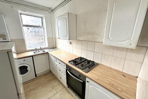 2 bedroom flat for sale, Barnsley Rd, Cudworth, Barnsley