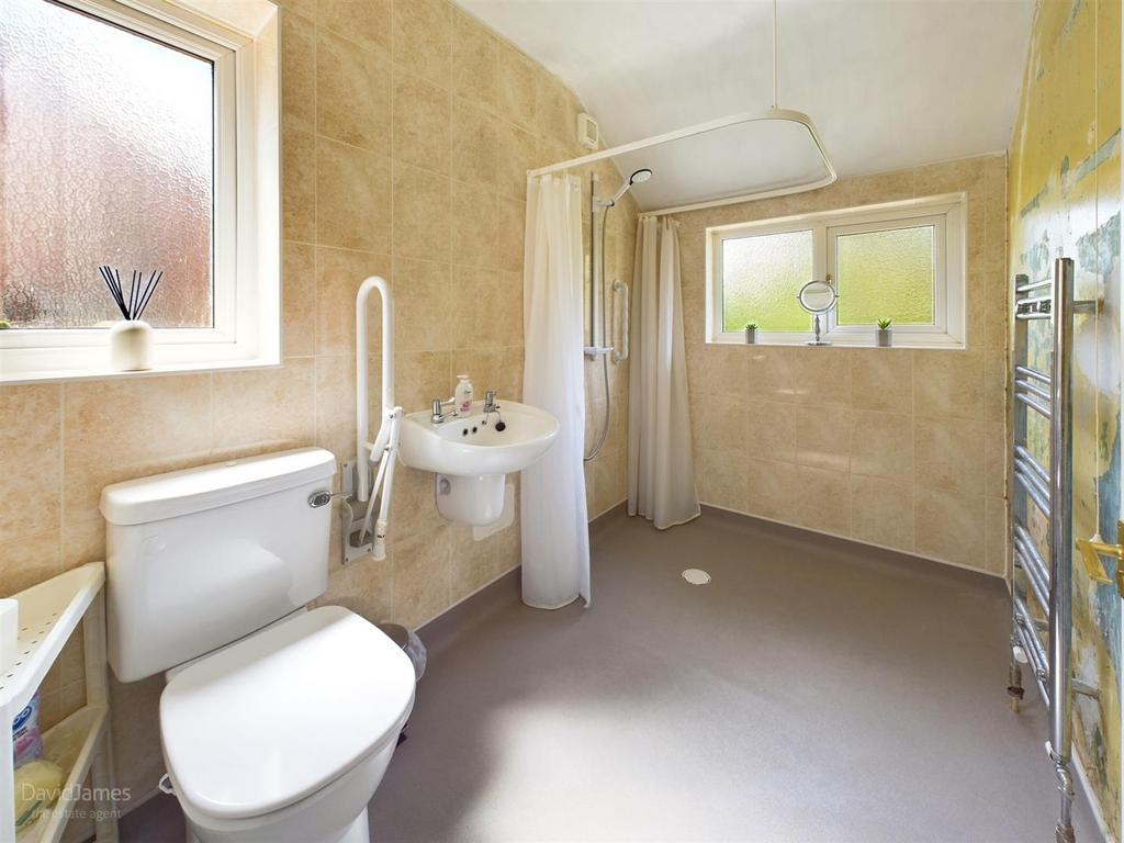Wet Room.jpg