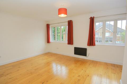 2 bedroom maisonette for sale, Maple Court, Ashford TW15