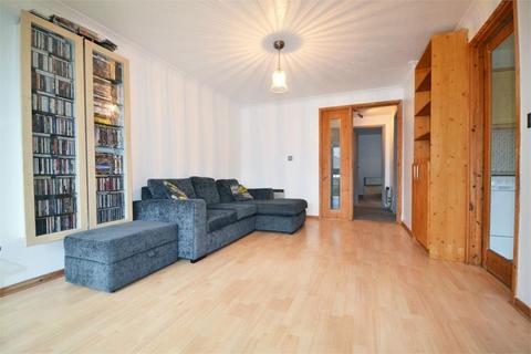 1 bedroom apartment to rent, Braybourne Drive, Isleworth