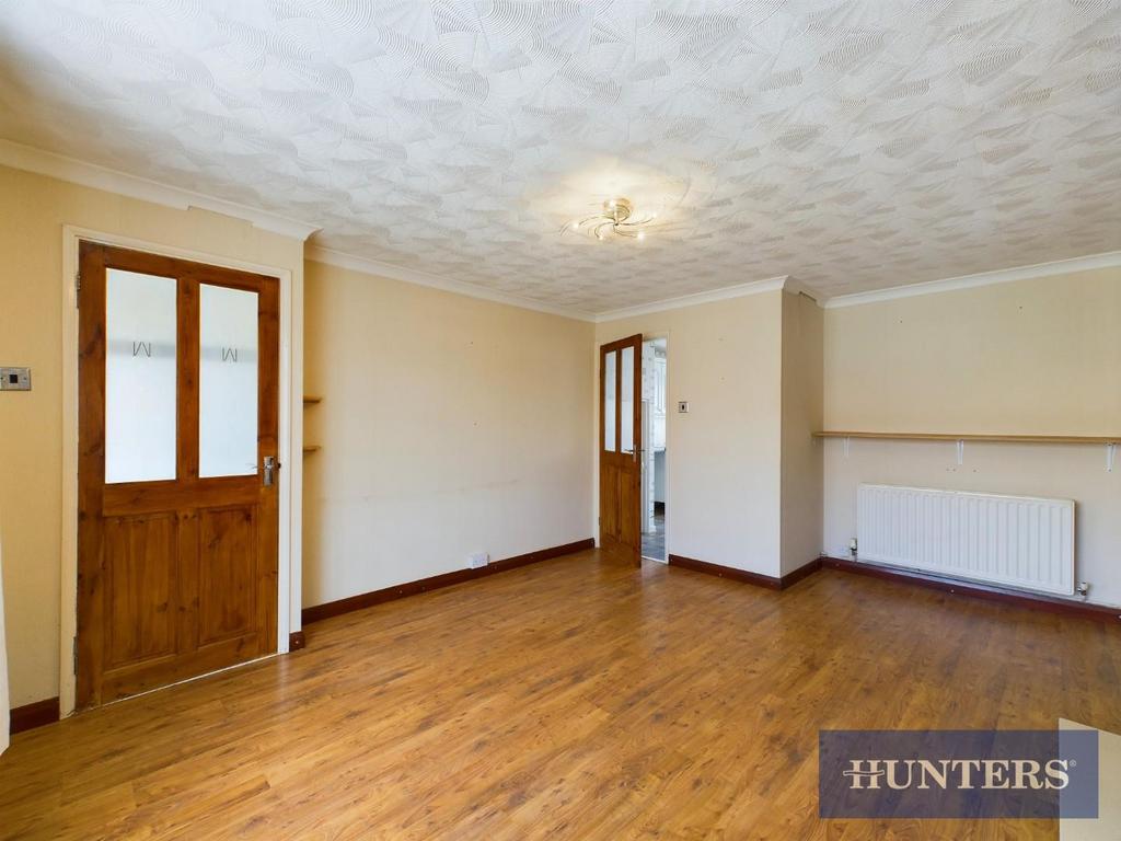 Carnaby Avenue, Bridlington 2 bed end of terrace house £750 pcm (£173 pw)