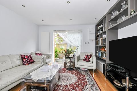 3 bedroom terraced house for sale, Manor House Way, Old Isleworth