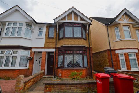 3 bedroom semi-detached house for sale, Henry Road, Slough