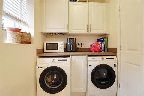 63 Broad Avenue, Hessle, HU13 0FH