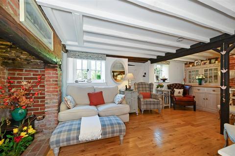 2 bedroom cottage for sale, Midhurst Road, Lavant