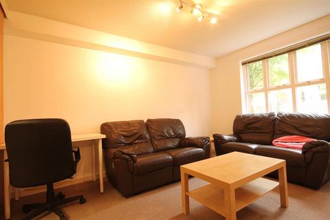 2 bedroom apartment to rent, The Open, City Centre