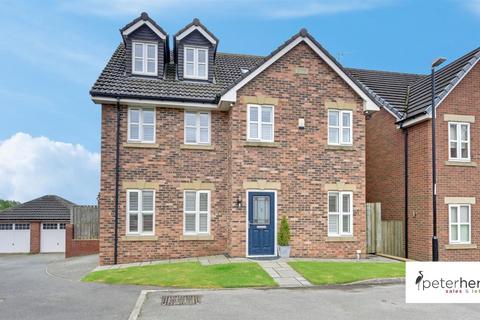 5 bedroom detached house for sale, Oak Tree Drive, New Silksworth, Sunderland