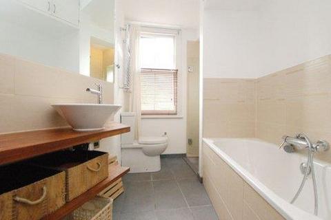 2 bedroom flat to rent, Northwold Road, Hackney