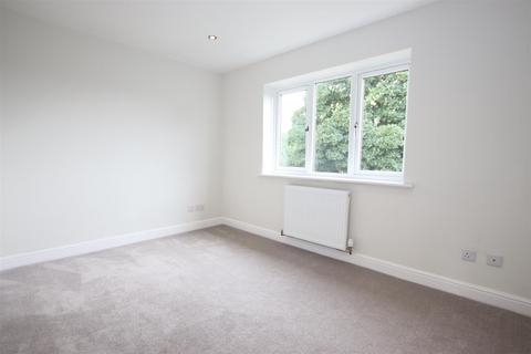 14 Alanby Drive, Bradford, BD10 9JF