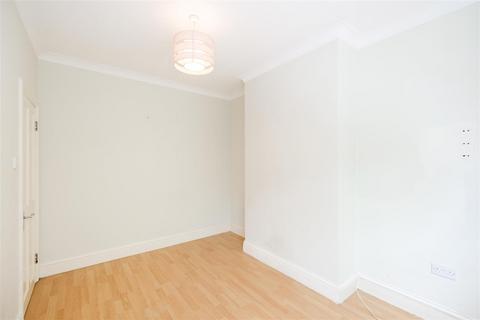 119a Carr Road, Walthamstow, London, E17 5EP