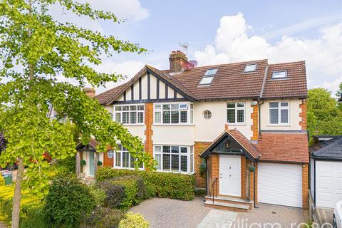5 bedroom semi-detached house for sale, Dale View Crescent, Chingford E4