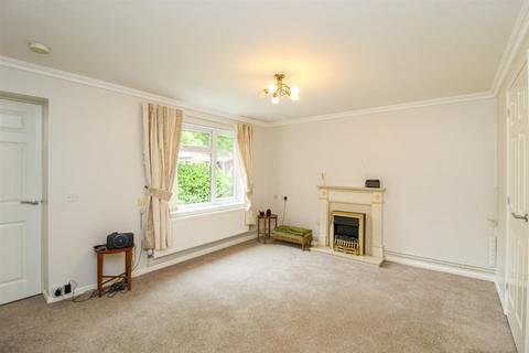 2 bedroom ground floor flat for sale, Sandal Hall Mews, Wakefield WF2