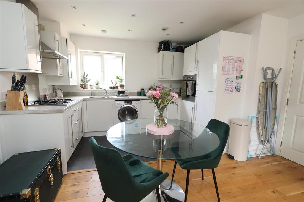 Kitchen/Living area