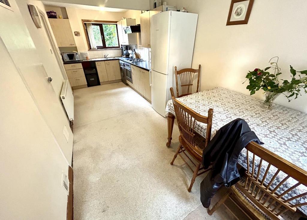Kitchen diner .jpg