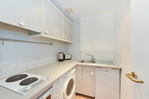 Studio to rent, Sloane Avenue, Chelsea, SW3