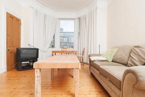 3 bedroom flat to rent, 1208L – Spottiswoode Road, Edinburgh, EH9 1BH