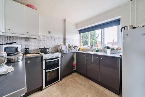 4 bedroom terraced house for sale, Stoughton Road, Guildford, Surrey, GU2