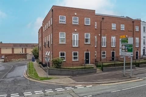 2 bedroom ground floor flat for sale, Northampton Road, Market Harborough LE16