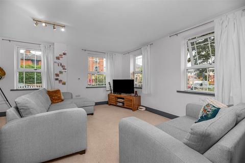 2 bedroom ground floor flat for sale, Northampton Road, Market Harborough LE16