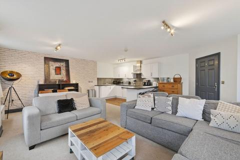 2 bedroom duplex for sale, Northampton Road, Market Harborough LE16