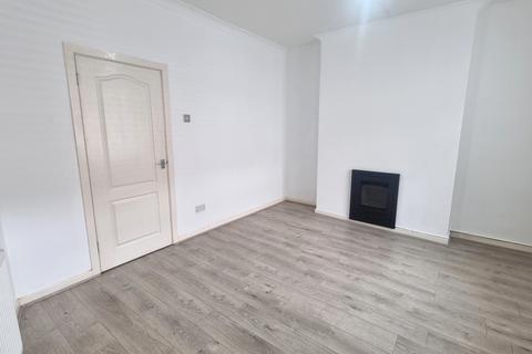 2 bedroom end of terrace house to rent, Anson Street, Bolton, BL1