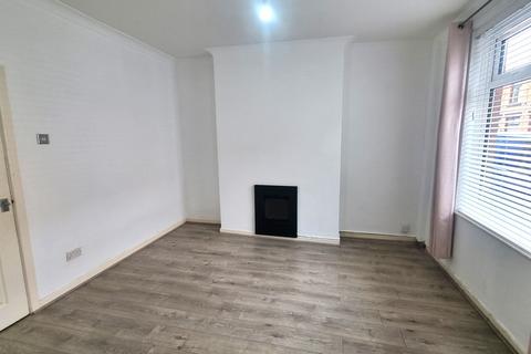 2 bedroom end of terrace house to rent, Anson Street, Bolton, BL1