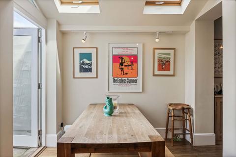 21 Victor Road, London, NW10 5XB