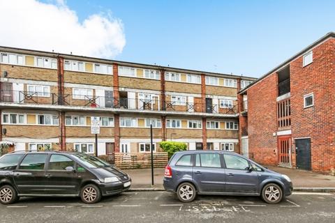 3 bedroom flat to rent, Maryland Street, London, E15