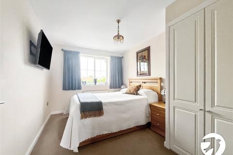 2 bedroom flat for sale, Amethyst Drive, Sittingbourne, Kent, ME10