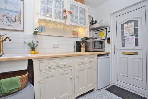 Basement Flat, 10 Connaught Road, Folkestone, CT20 1DA