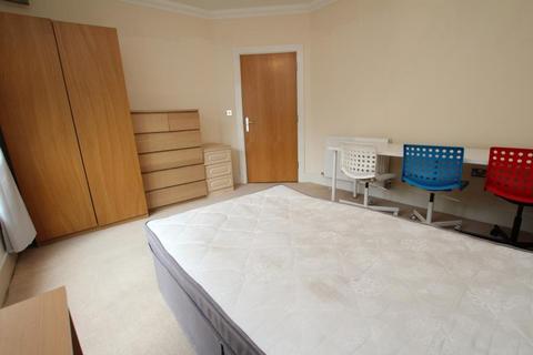 6 bedroom terraced house to rent, Jekyll Close, Bristol BS16