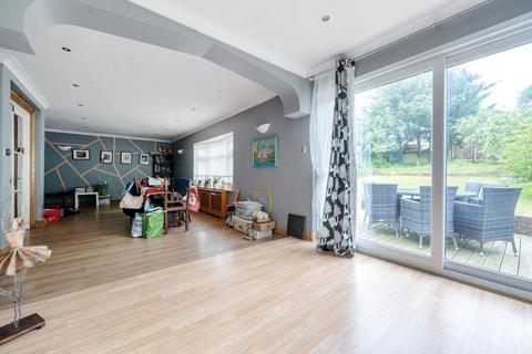 5 bedroom semi-detached house for sale, New Barnet,  Barnet,  EN5