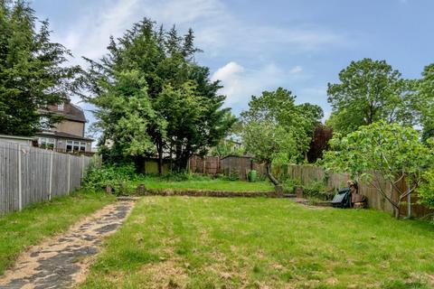 5 bedroom semi-detached house for sale, New Barnet,  Barnet,  EN5