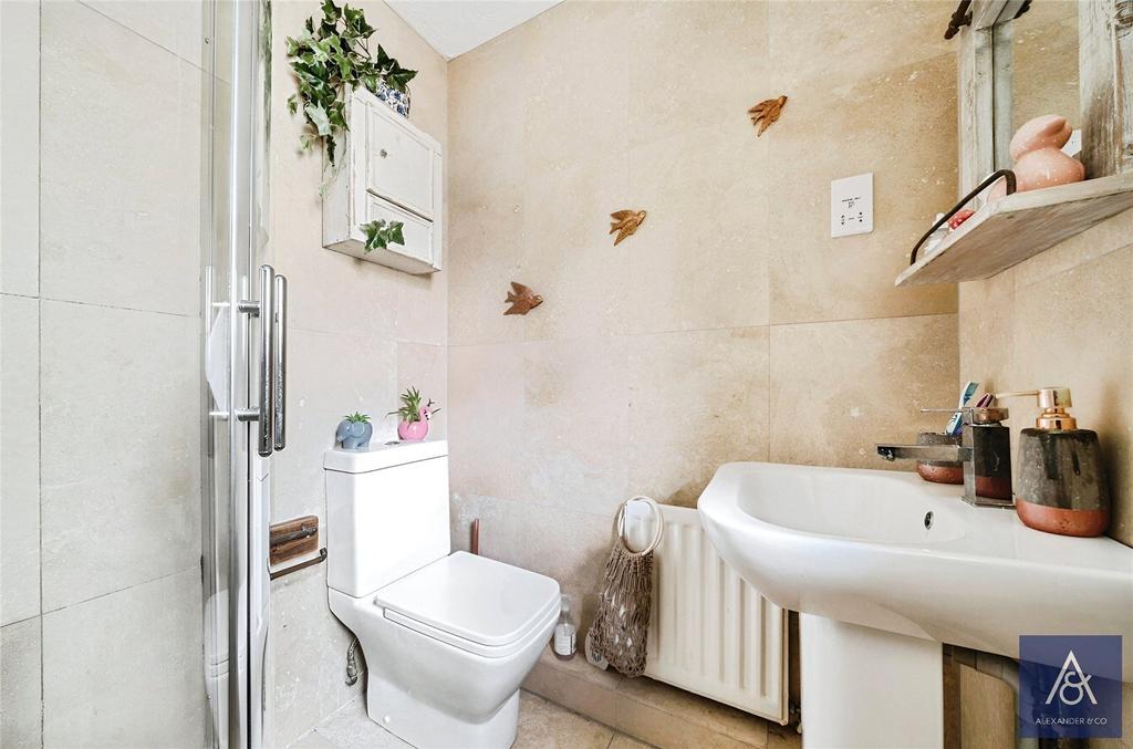 En-Suite Shower