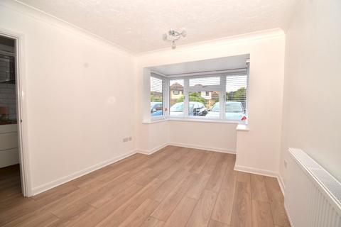 1 bedroom semi-detached house to rent, Kingston Avenue, Shoeburyness, Southend-on-Sea