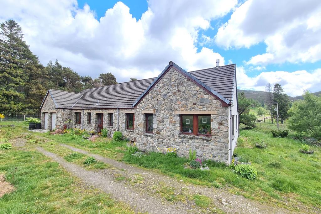 Kyllachy, Tomatin, Inverness 4 bed detached house for sale £365,000