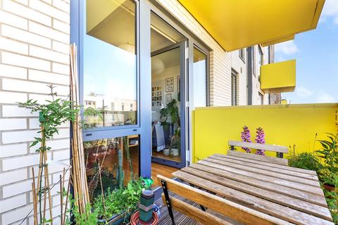 1 bedroom apartment for sale, Sculpture House, Killick Way, London, E1