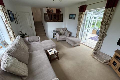 11 Eluneds Drive, Brecon, LD3 7FB
